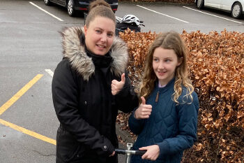 2-piger-350x233-pixels